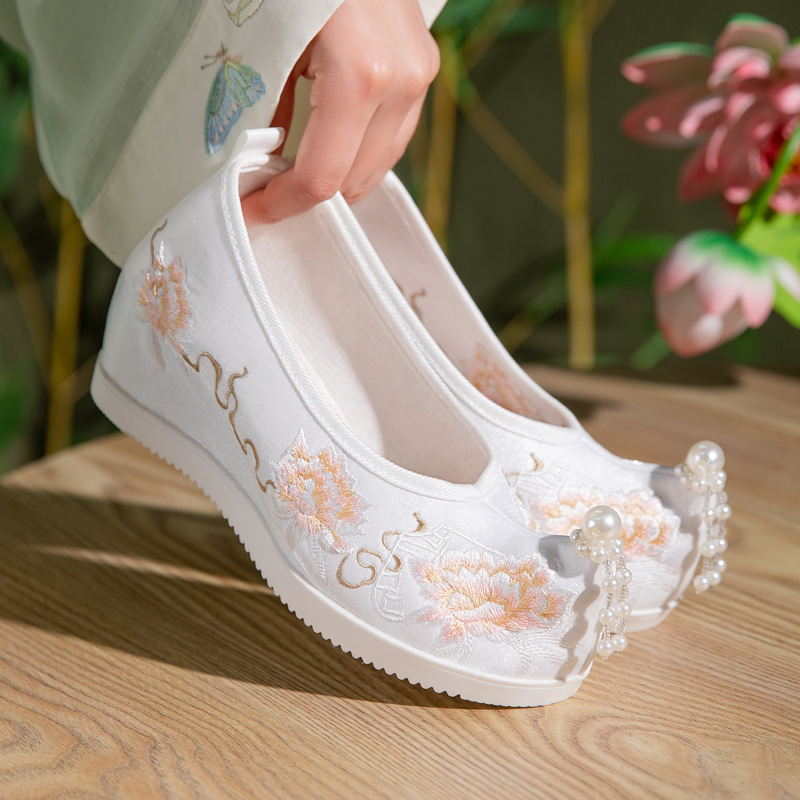 2026 여성용 중국식 모란 자수 한복 신발 웨지 힐  - Embroidery Yes 리뷰 및 가격